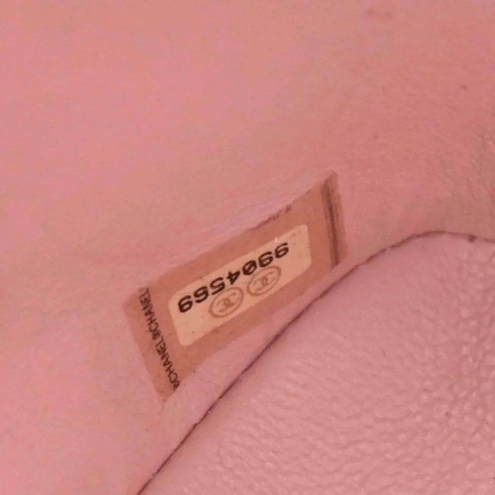 Chanel Pink Calfskin Medallion Tote Handbag - Picture 10 of 10